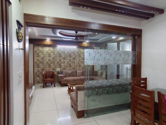 Flat for rent in Sarkhej, Gujarat