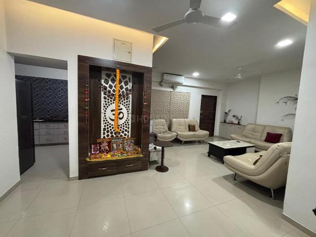 Flat for rent in Sarkhej, Gujarat