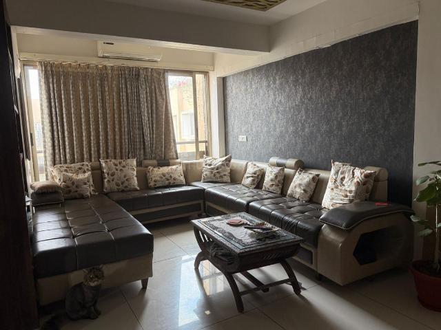 Flat for sale in Sarkhej, Gujarat