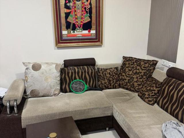 Flat for sale in Sarkhej, Gujarat