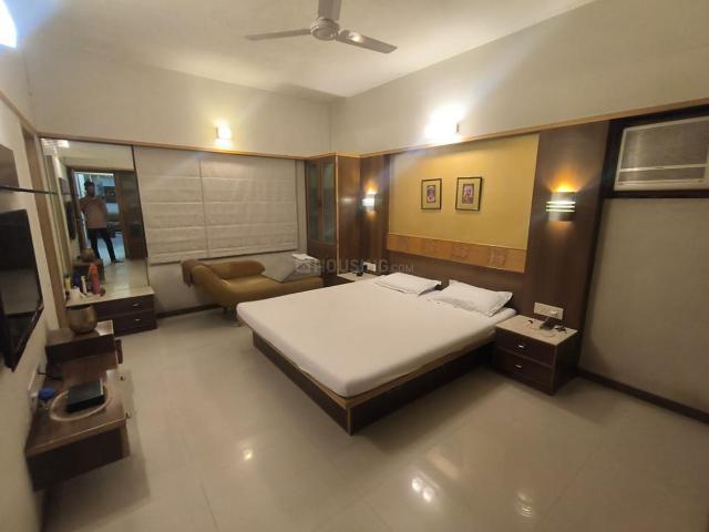 Flat for sale in Sarkhej, Gujarat