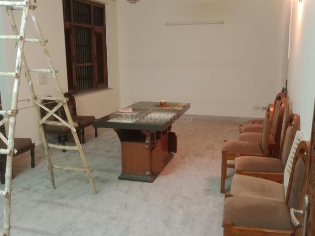 Flat for rent in West Delhi, Deri
