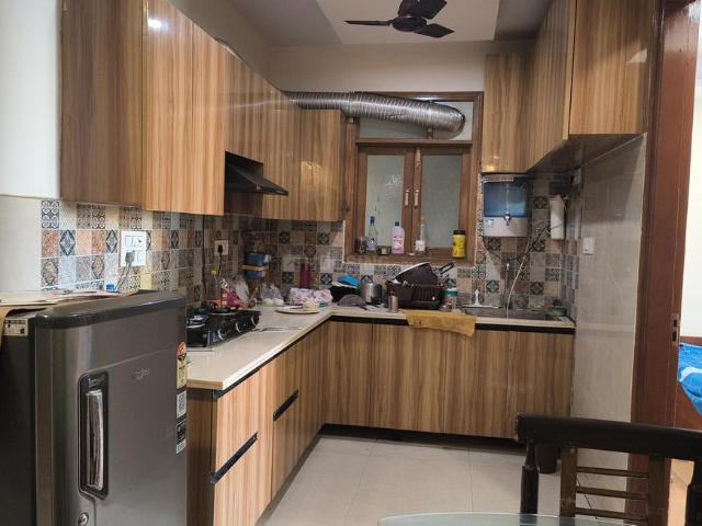 Flat for rent in South Delhi, Deri