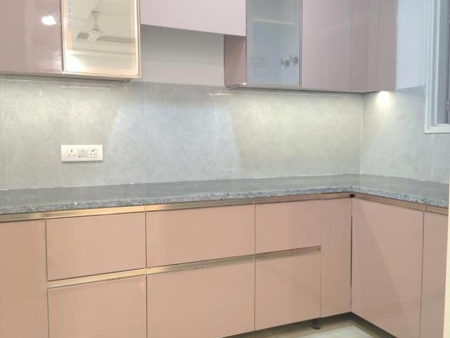 Flat for rent in South Delhi, Deri