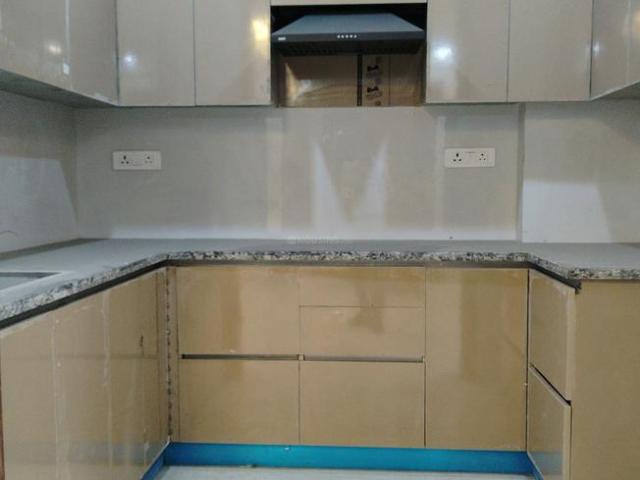 Flat for rent in South Delhi, Deri