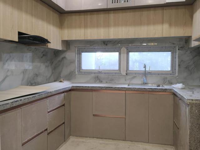 Flat for rent in South Delhi, Deri