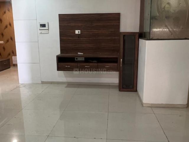 Flat for rent in Madya