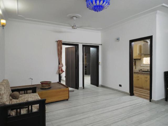 Flat for rent in South Delhi, Deri