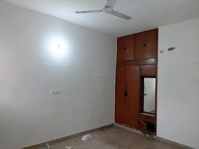 Flat for rent in South Delhi, Deri