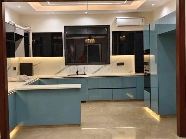 Flat for rent in South Delhi, Deri