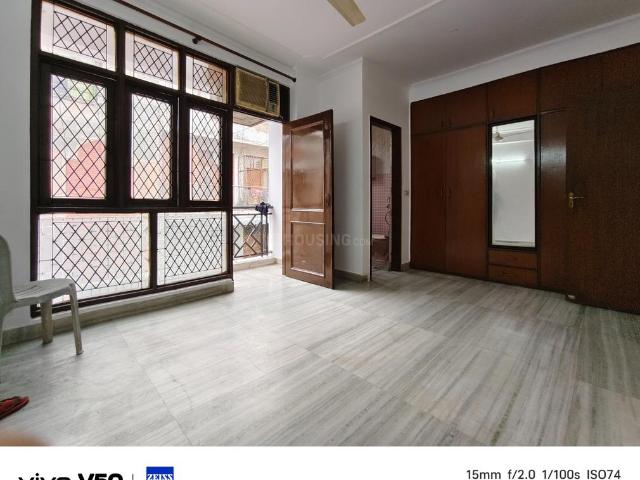 Flat for sale in Saket, Delhi