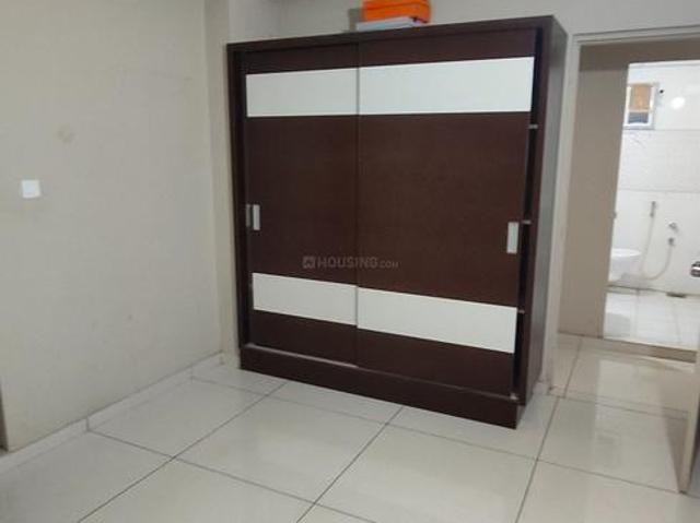 Flat for rent in Vadodara, Gujarat