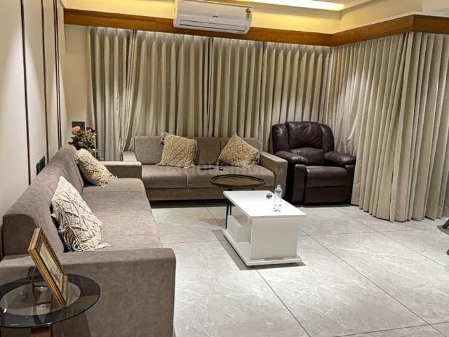 Flat for rent in Gandhinagar, Gujarat