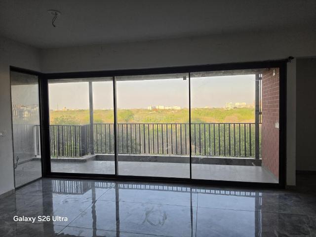 Flat for rent in Gandhinagar