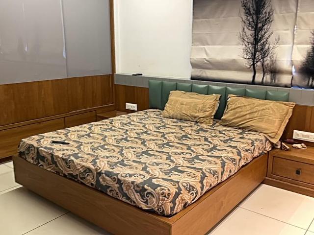 Flat for sale in Gandhinagar, Gujarat