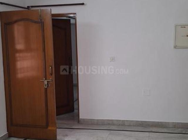 Flat for rent in Deri