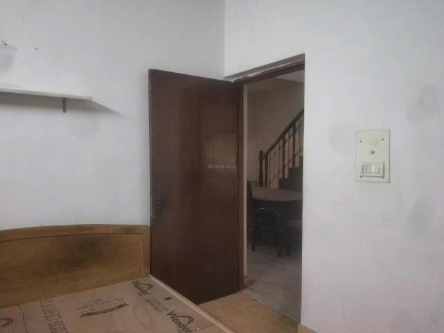 Flat for rent in Deri