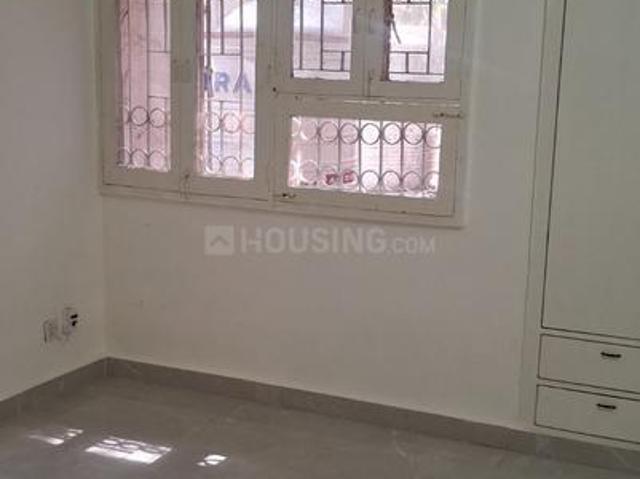 Flat for rent in Deri