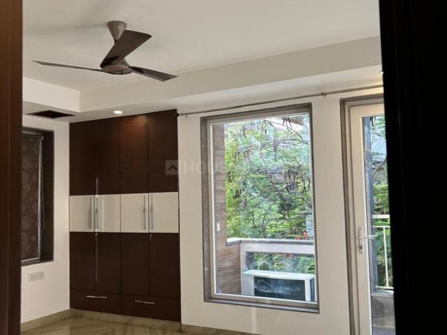 Flat for rent in Deri