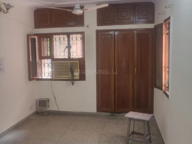 Flat for rent in Deri
