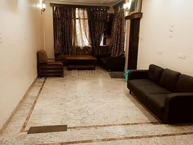 Flat for rent in Deri