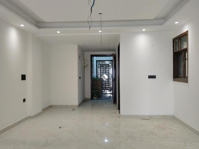 Flat for sale in Delhi