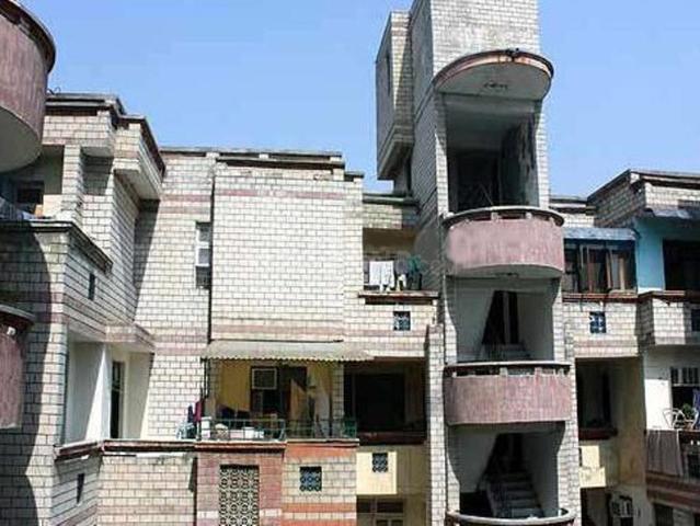 Flat for sale in South West Delhi, Deri