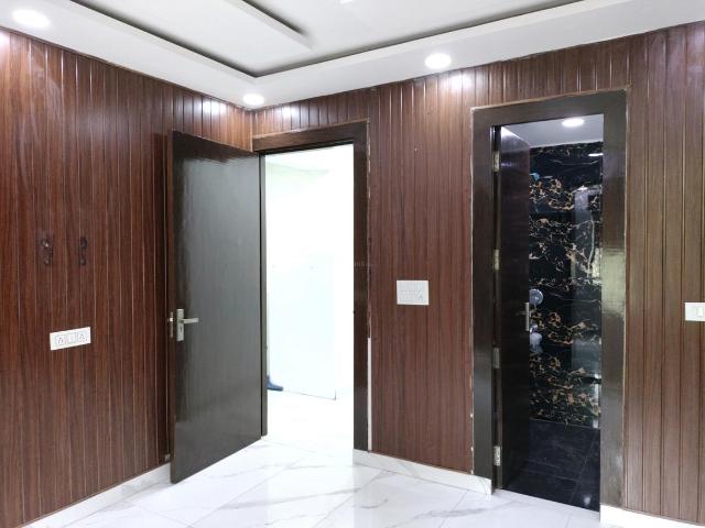 Flat for sale in Delhi