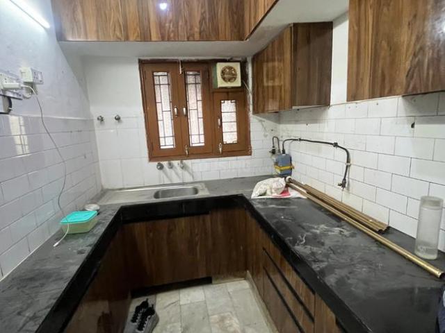 Flat for rent in South West Delhi, Deri