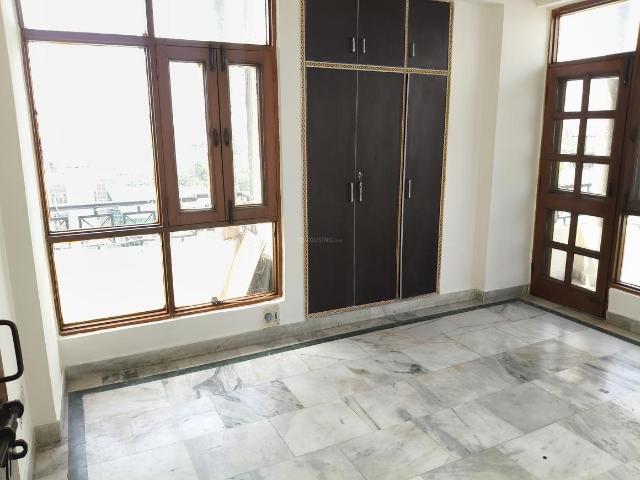 Flat for rent in South West Delhi, Deri
