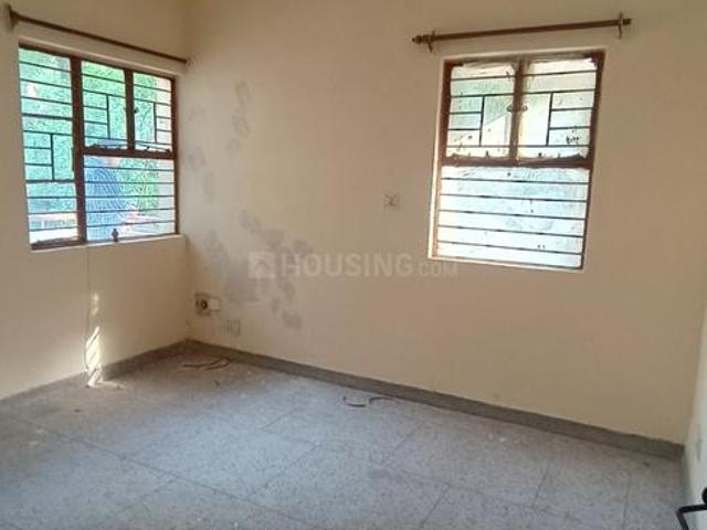 Flat for rent in South West Delhi, Deri