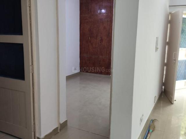 Flat for rent in South West Delhi, Deri