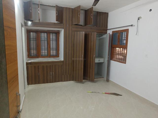 Flat for rent in South West Delhi, Deri