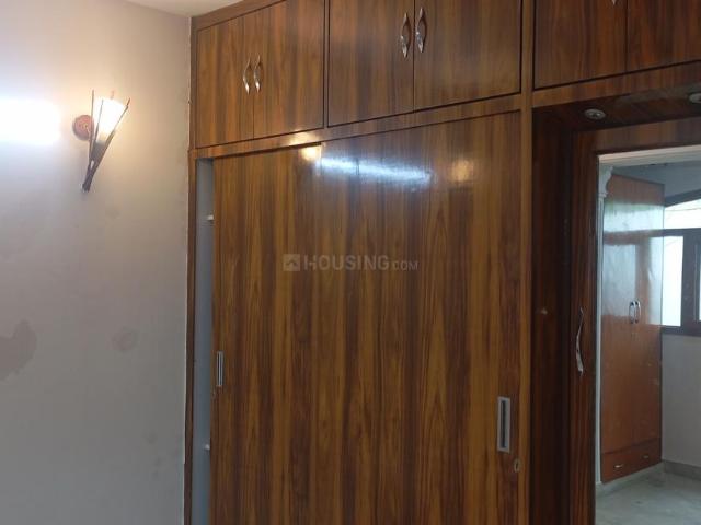 Flat for rent in South West Delhi, Deri