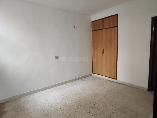 Flat for rent in South West Delhi, Deri