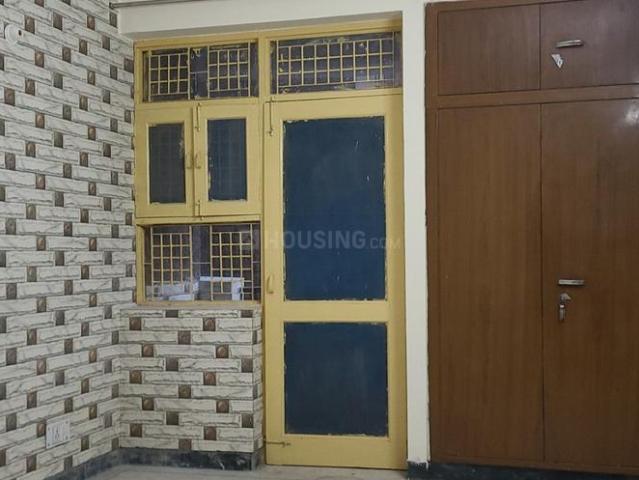 Flat for rent in South West Delhi, Deri
