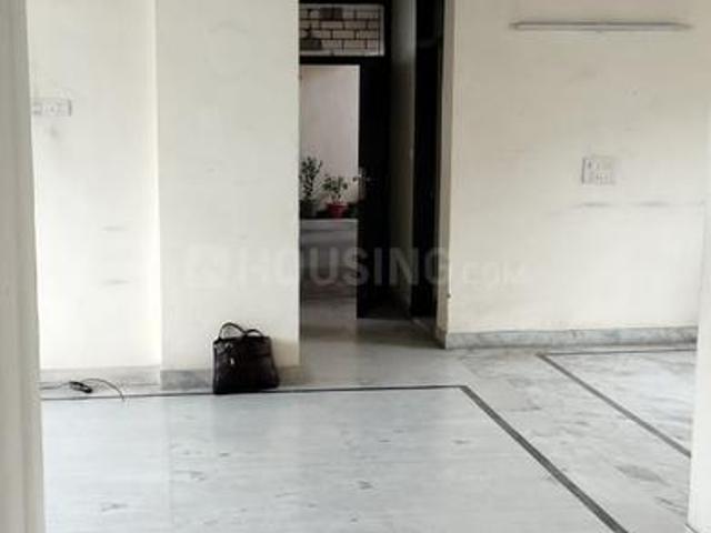 Flat for rent in South West Delhi, Deri