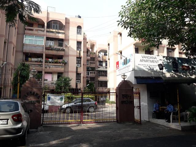 Flat for sale in North Delhi, Deri