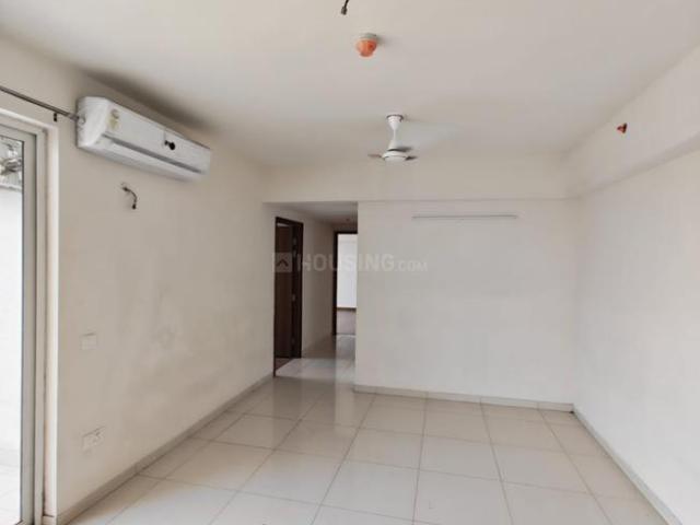 Flat for rent in Momnathal, Noida