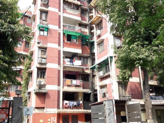 Flat for sale in North Delhi, Deri