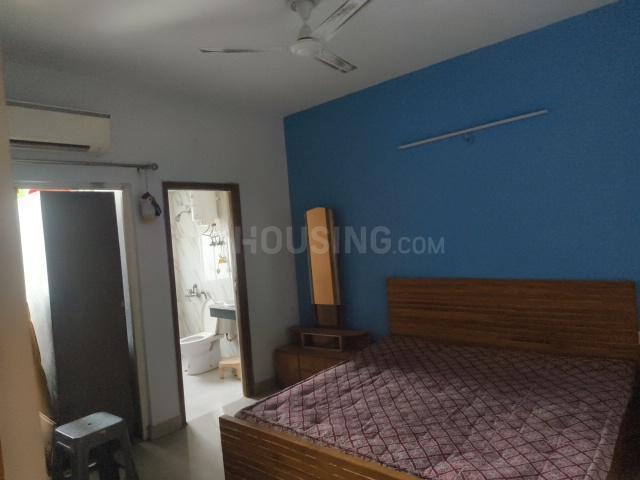 Flat for rent in Shahdara, Noida