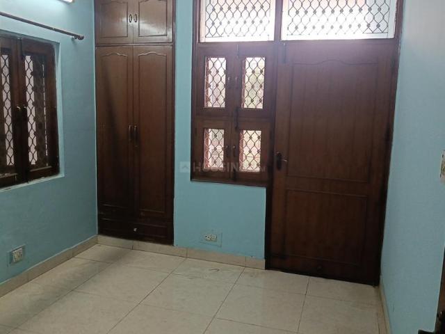 Flat for rent in South West Delhi, Deri
