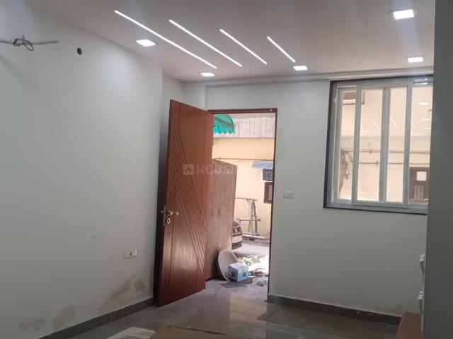 Flat for sale in South West Delhi, Deri