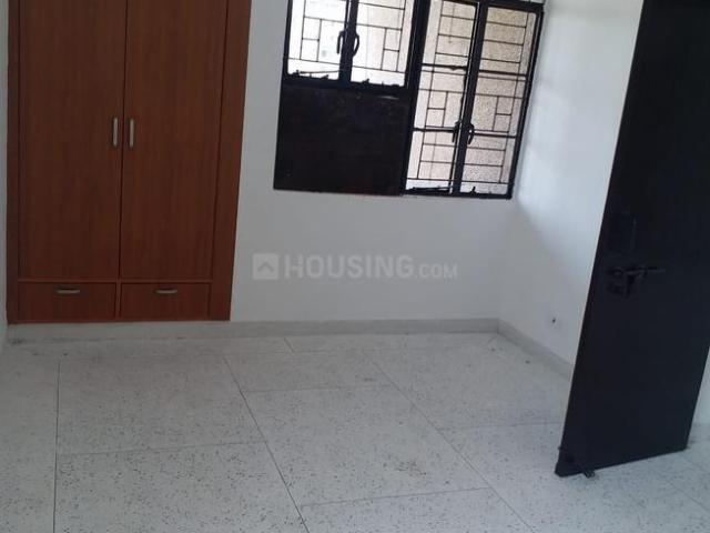Flat for rent in South West Delhi, Deri