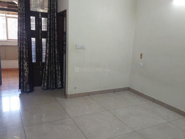 Flat for rent in South West Delhi, Deri