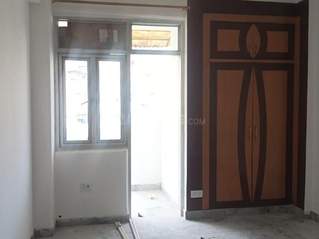 Flat for rent in South West Delhi, Deri