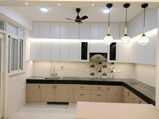 Flat for rent in South West Delhi, Deri