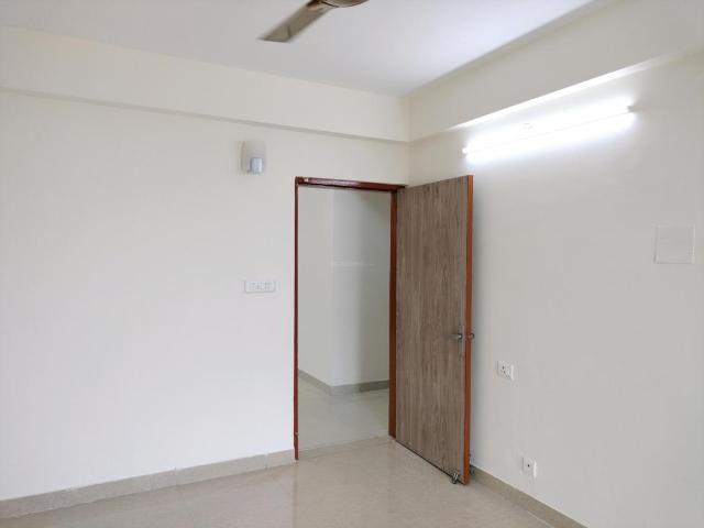 Flat for rent in South West Delhi, Deri