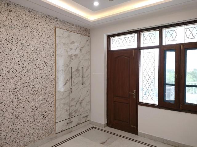 Flat for sale in South West Delhi, Deri