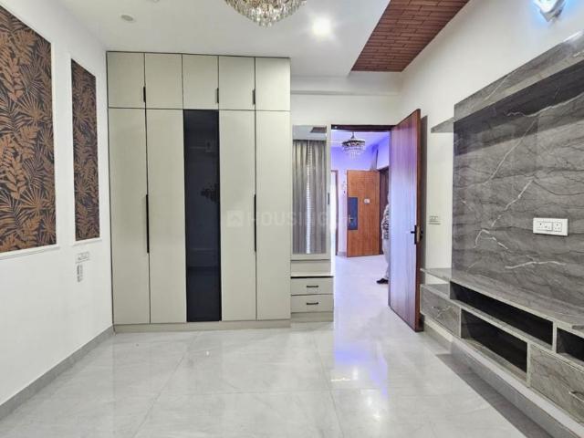 Flat for sale in Hariana